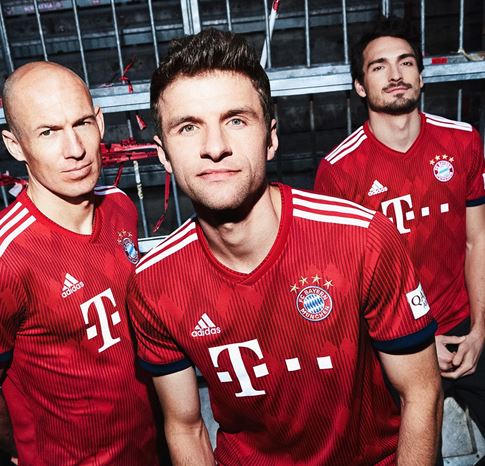 Bayern Munich 2018-19 Dream League Soccer Kits & Logo URL 512×512
