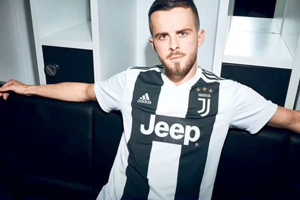 F.C. Juventus 2018-19 Dream League Soccer Kits & Logo 512×512